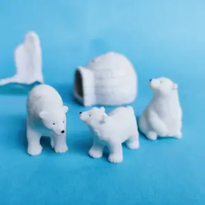 Mini Polar Bear Family Set